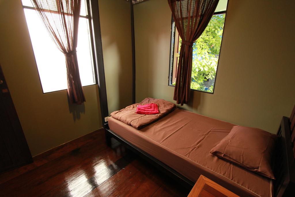 Viman Guesthouse Bangkok Esterno foto