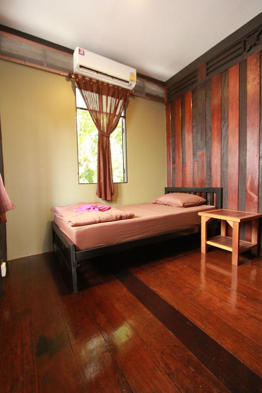 Viman Guesthouse Bangkok Esterno foto